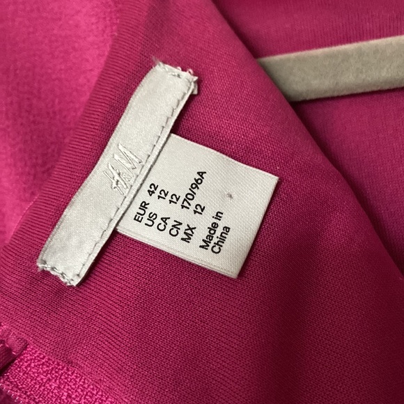 Dress - Picture 3 of 5